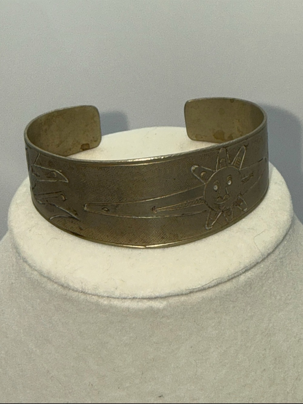 Vintage Wide Cuff Bracelet Etched Sun Bird Tribal Southwestern Silver Tone Boho